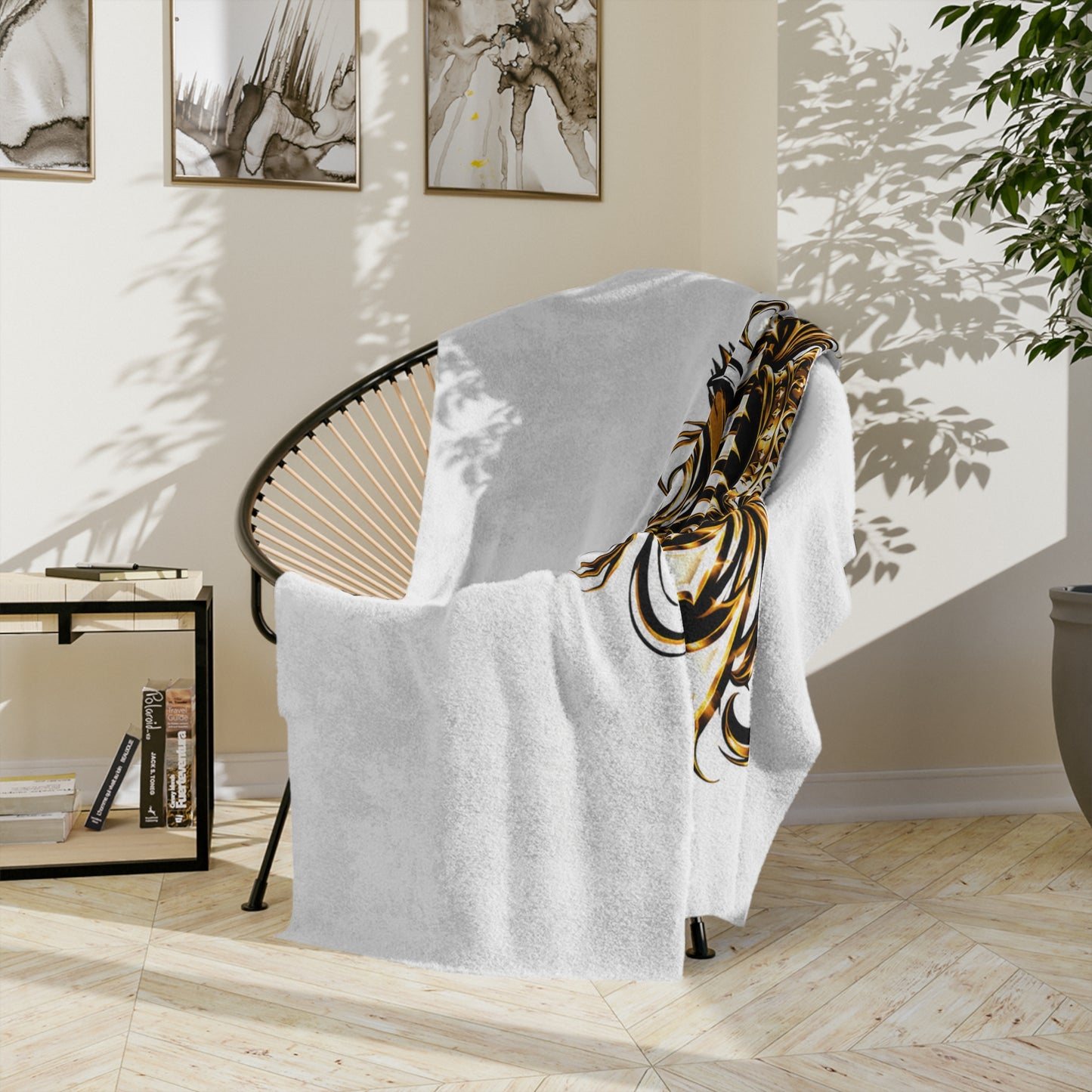 Velveteen Microfiber Blanket — "Chingón y Nada Más" Gold Crown Decorative Throw